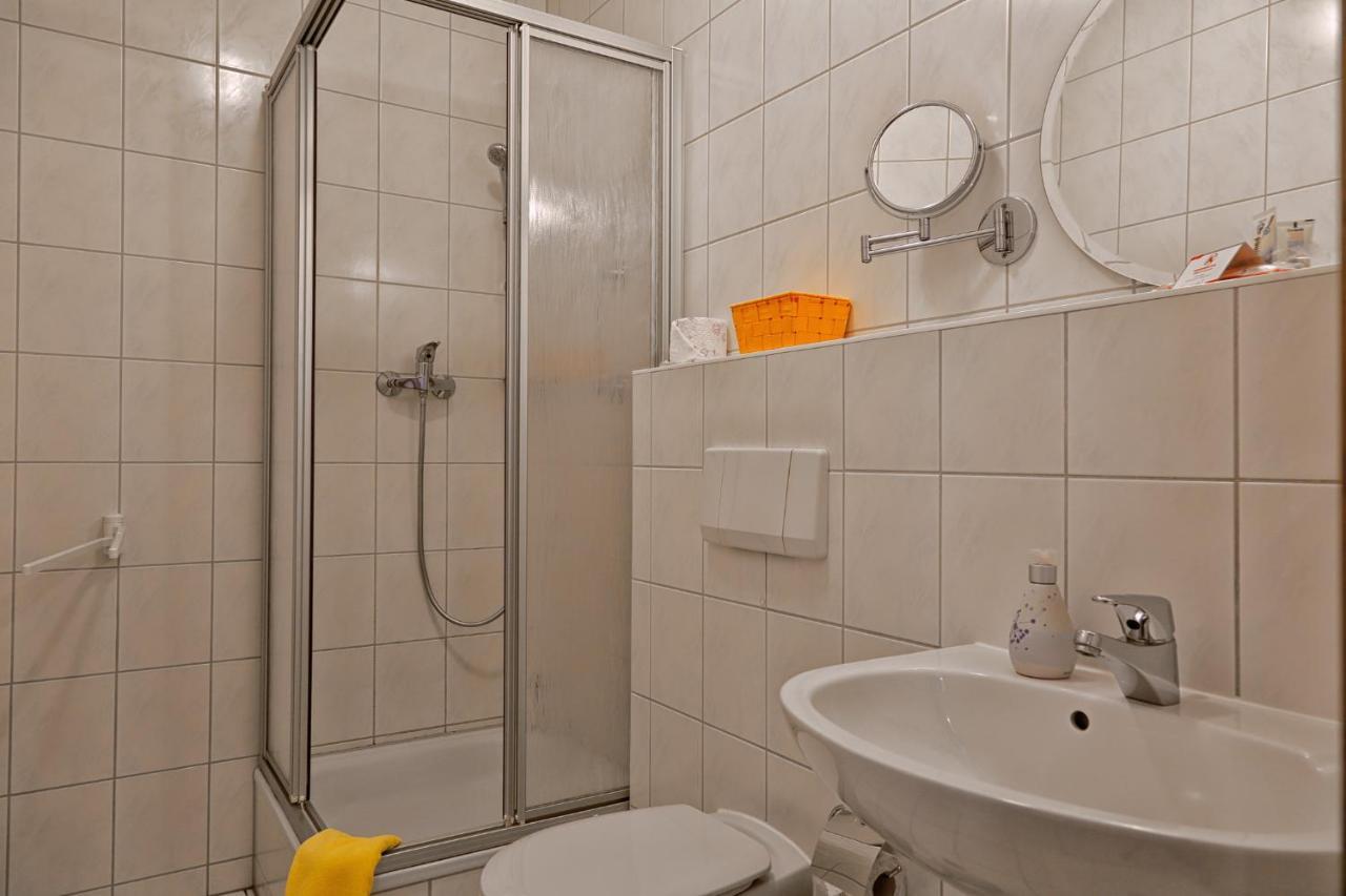 Konsum Gaestehaus Quisisana - Oberhof Oberhof  Dış mekan fotoğraf